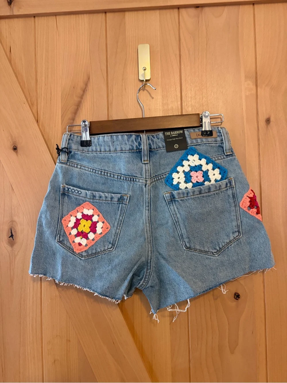 BLANK NYC The Barrow Vintage High Rise Denim Cut Off Shorts Crochet Sz 25 NWT